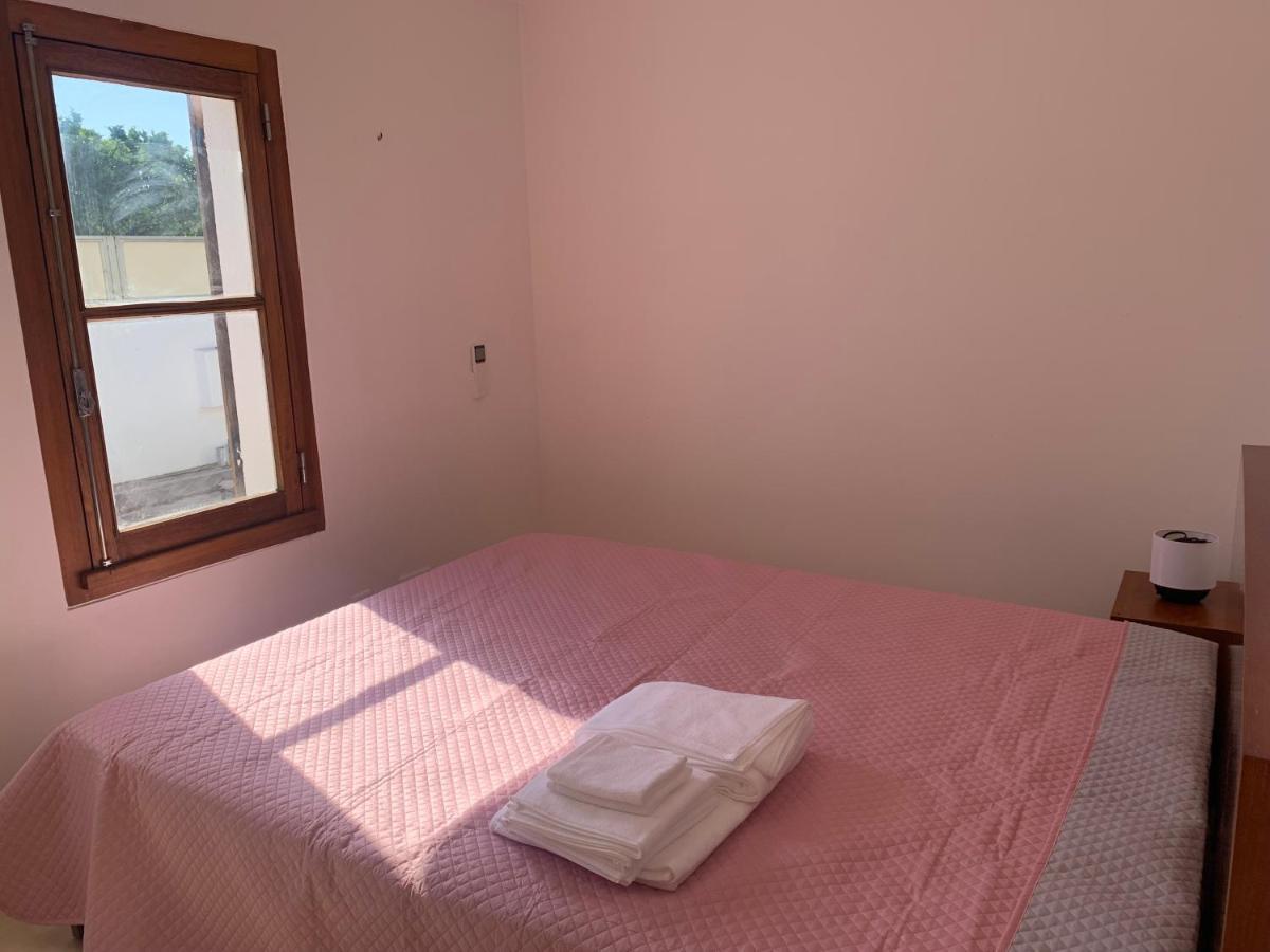 Holiday home Aroeira House *