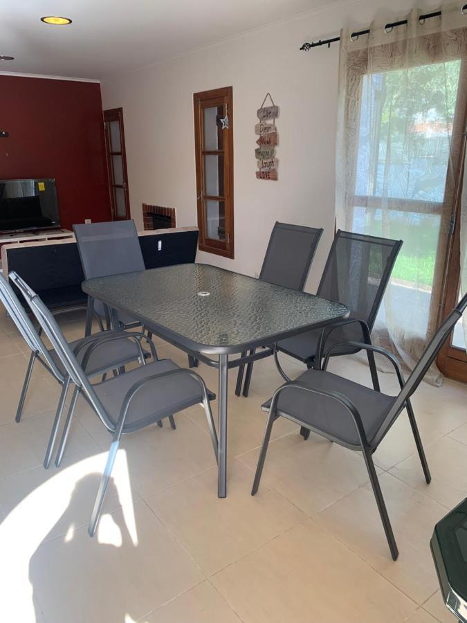 Holiday home Aroeira House